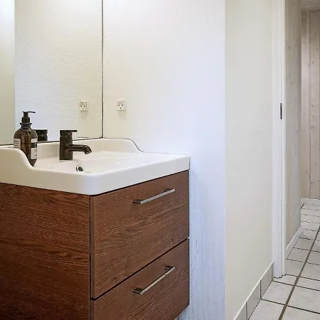 Five-bedroom Holiday In Nexo 3 Сasa de vacaciones *