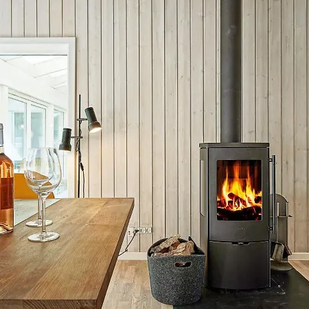 Five-bedroom Holiday In Nexo 3 Сasa de vacaciones Snogebæk