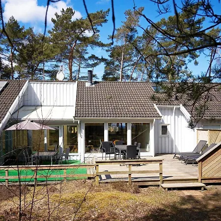 Сasa de vacaciones Five-bedroom Holiday In Nexo 3